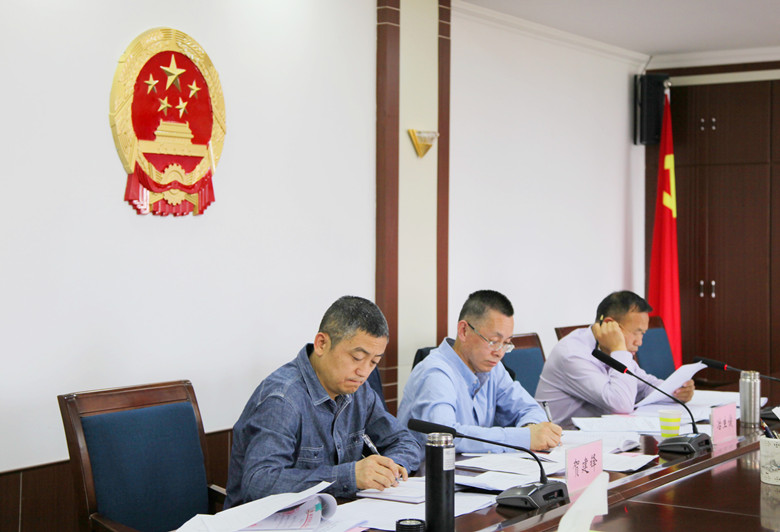 省法院第二督查组组长冶生俊一行督查365易贷的钱还能拿回么_beat365在线平台网址_365bet最新备用网站法院“六清”行动工作开展情况-2.JPG