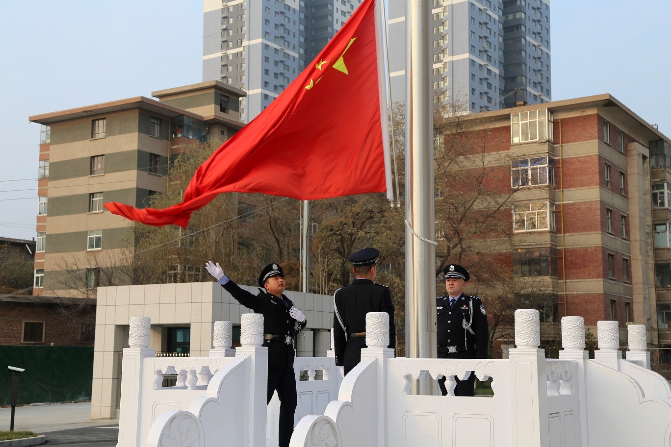 升旗.JPG